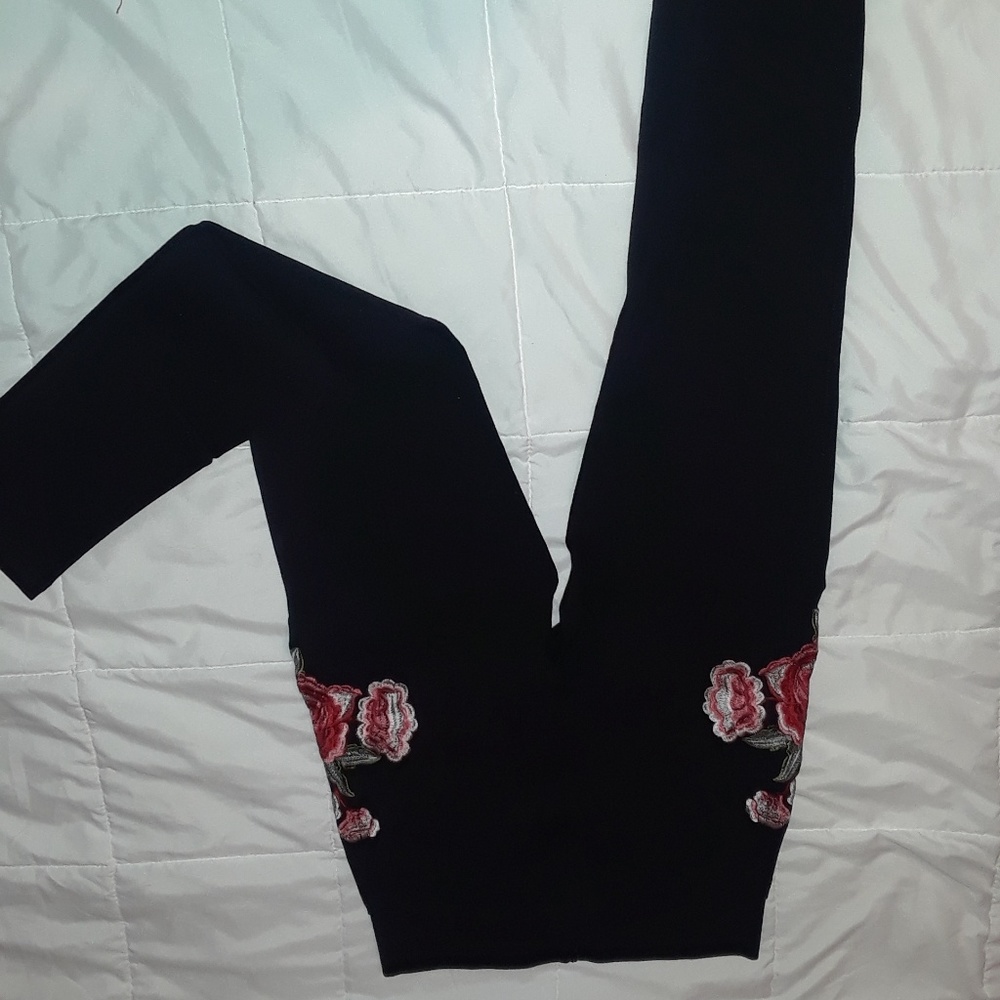 Black leggings